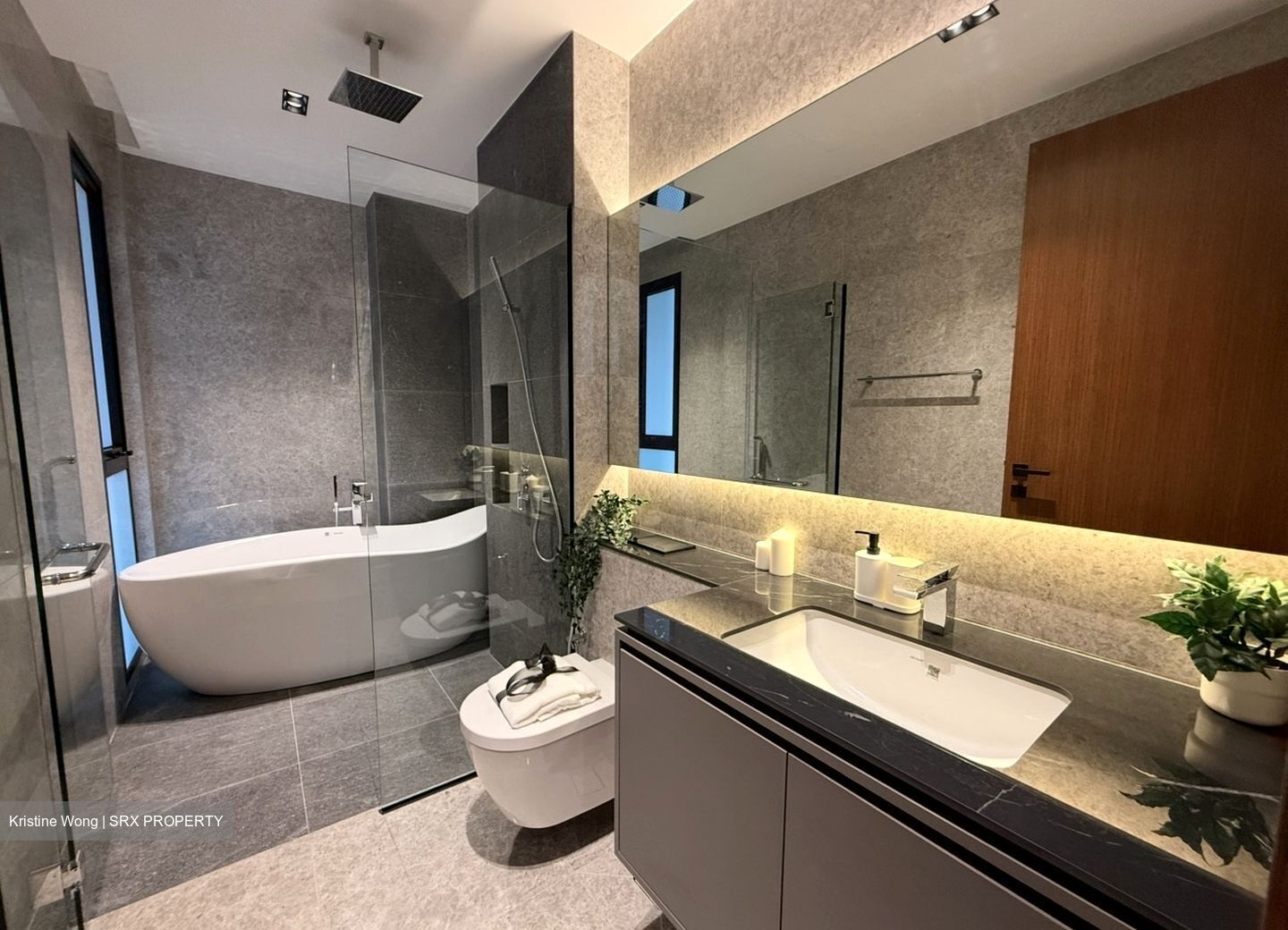 Sembawang Straits Estate (D27), Terrace #580433691